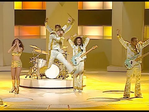 2000 Germany: Stefan Raab - Wadde hadde dudde da (5th place at Eurovision Song Contest)