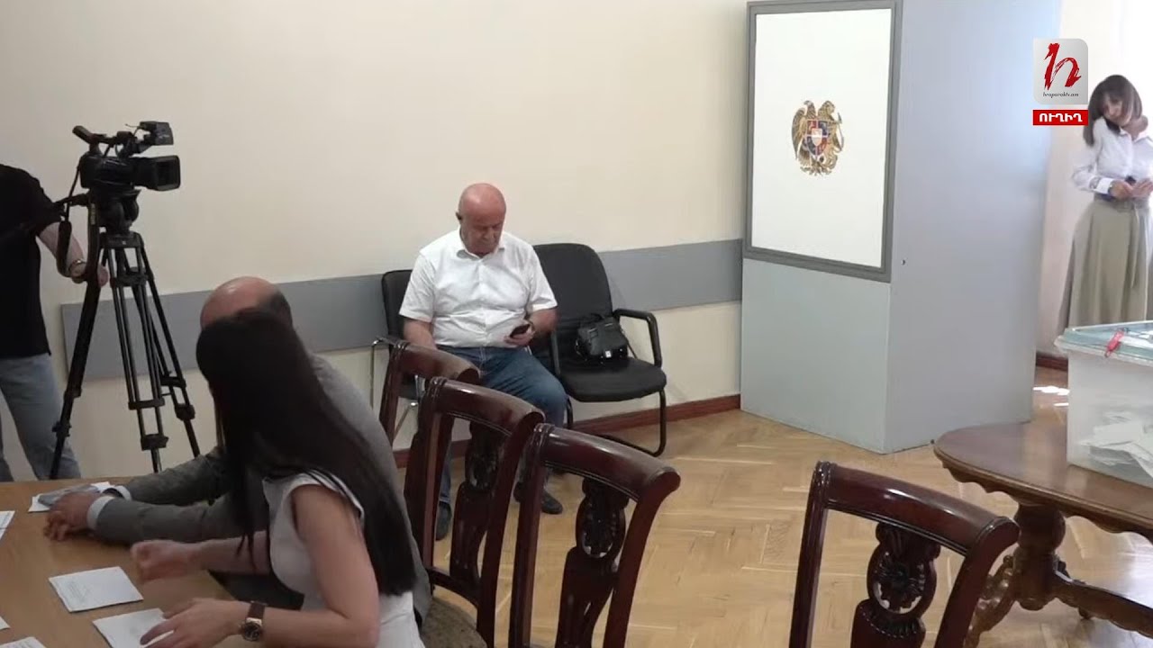 ԱԺ արտահերթ նիստ․ քննարկվում է Իշխան Սաղաթելյանին և Վահե Հակոբյանին պաշտոնազուրկ անելու հարցը. ուղիղ