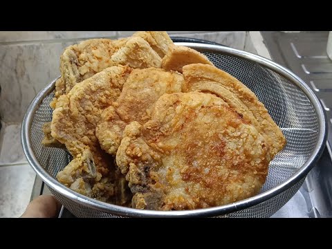 SIKRETO SA MALAMBOT AT HINDI MAKUNAT NA FRIED PORK CHOPS! CRISPY BUT JUICY INSIDE!