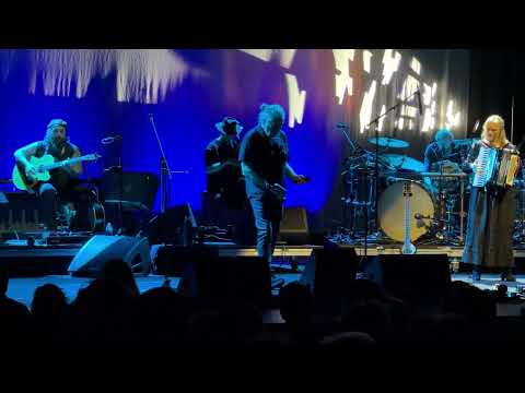 Robert Plant's Saving Grace ft. Suzi Dian - The Rain Song - Massey Hall - Toronto, ON - 2025/11/10