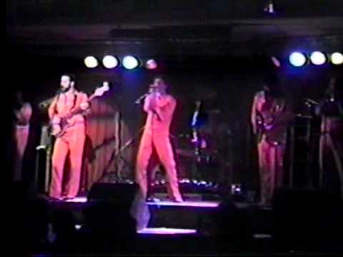 Band of Oz OCEAN BOULEVARD  Live at the Windjammer 1982.wmv