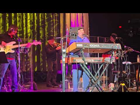 Felix Cavaliere's Rascals "A Girl Like You" - Live on Long Island 12/20/25