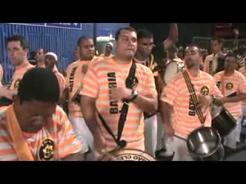 Bateria da São Clemente no ensaio técnico do Sambódromo - 04/02/2012
