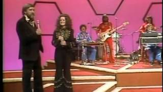 Pop Goes The Country Mickey Gilley