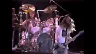 L7 - (Right On) Thru (Live Hollywood Rock)