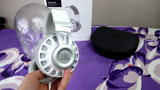 Video thumbnail for JBL S700 headphones SPL dB test + review + freq. response by Techscrew