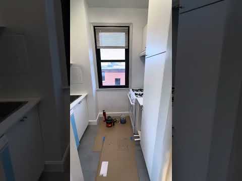 Stylish 1 Bedroom Condo in Foggy Bottom! property video