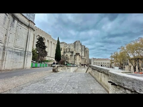 Der Papstpalast in Avignon