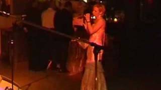 Im Auge des Orkans - Michelle Doubleshow mit Katja