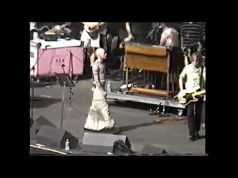 R.E.M. 1998/06/14 - Tibetan Freedom Concert, RFK Memorial Stadium, Washington, DC [Full Show]
