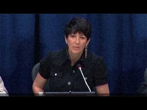 Ghislaine Maxwell takes the 5th during Epstein hearing