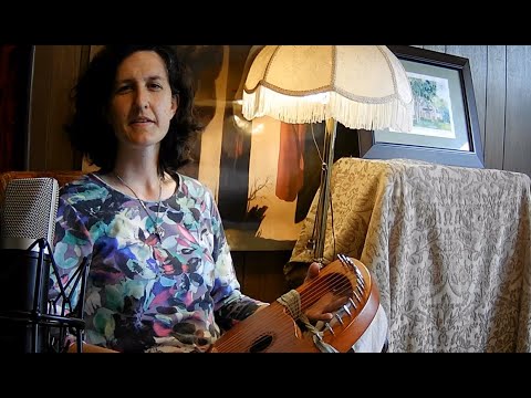 Tips and Suggestions for Playing the Lyre