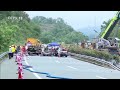Deadly highway collapse in China sends vehicles plunging - Video