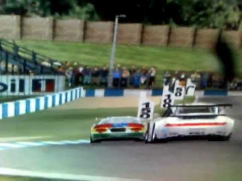 Le mans GT race at Donington National In Chamberlain Viper GTS