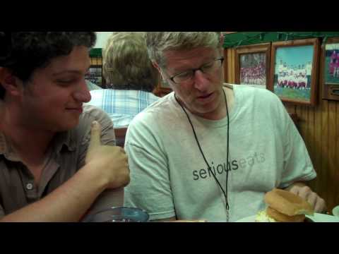 Eating The Bonnaroo Burger With Ed Levine At Bonnaroo 2010 Part III