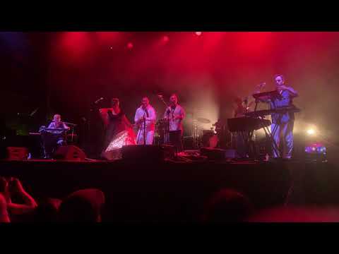 Nu Guinea | VILLA ADA - Roma