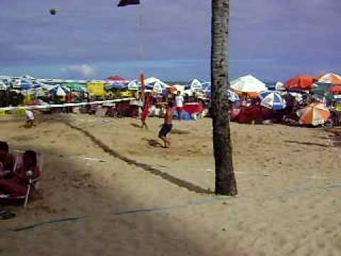 Gabriel Boy  e KuKi no futvolei em Boa viagem !