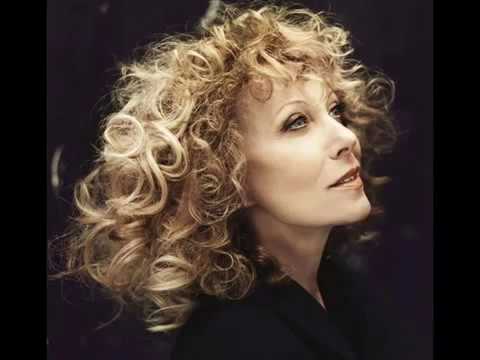 Alicja Majewska    Dawne Melodie   Odkryjemy miłość nieznaną