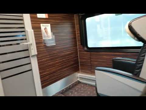 Legroom on the Czech private provider Leo express train in premium class