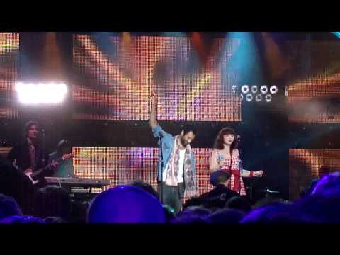 Luce & Ycare - La Bonne Etoile (M Cover) (Live @ Solidays 2011)