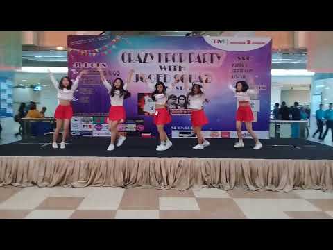 170917 Very Velvet - Happiness + Dumb Dumb + Rookie + Red Flavor @MangDu Square
