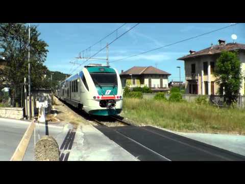 MINUETTO MD.6 IN DOPPIA TRANSITA AL PASSAGGIO A LIVELLO : ROCCAVIONE (CN) 24 - 8 - 2014.