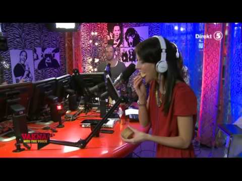 Malin Olsson i extrem svår tävling i studion - VAKNA! med The Voice