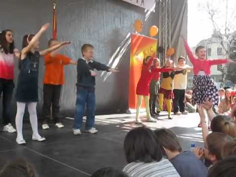 Najslatkite jabolcinja i kruvcinja od OU Pestaloci .avi