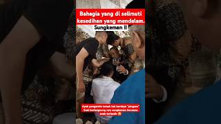 Download lagu Saat sungkeman, ayah pengantin pingsan tak berdaya 😭 #sungkeman #ayahpengantin#sedih #shorts mp3 Download lagu Saat sungkeman, ayah pengantin pingsan tak berdaya 😭 #sungkeman #ayahpengantin#sedih #shorts mp3