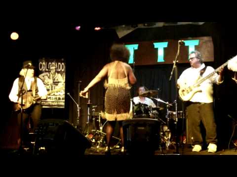 Dan Treanor and the Afrossippi Band featuring Erica Brown 'Tangled Road'