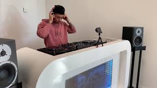 Download lagu Bassjackers - Les Pays Bass Radio 002 mp3 Download lagu Bassjackers - Les Pays Bass Radio 002 mp3