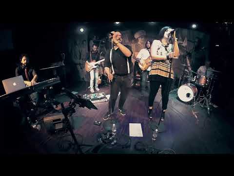 Ri-Cover - E la luna bussò