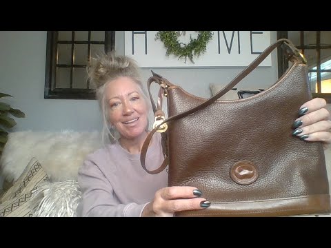 ITS A LIVE DESIGNER BAG SALE!