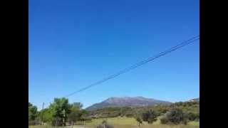 preview picture of video 'Primer vuelo de verdad en parapente desde Pedro Bernardo.'