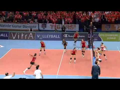 Jovana Brakocevic close the set