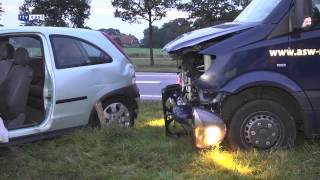 preview picture of video 'Ongeluk op N340 bij Dalfsen, automobiliste gewond'