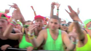 Tritonal &amp; Cash Cash   Untouchable Official Music Video