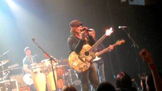 jerrod nieman at Irving Plaza singing &quot;Everclear&quot;