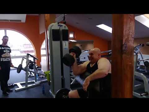 Tadek Siłacz - Biceps młotek 33kg 8 powtórzeń