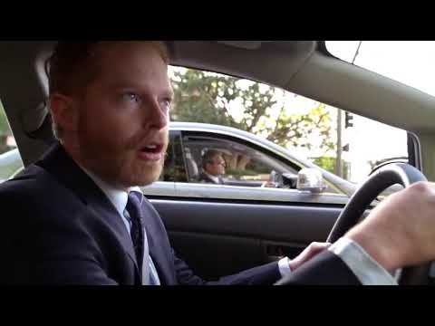 Modern Family 1x17 - Mitchell complains about his boss