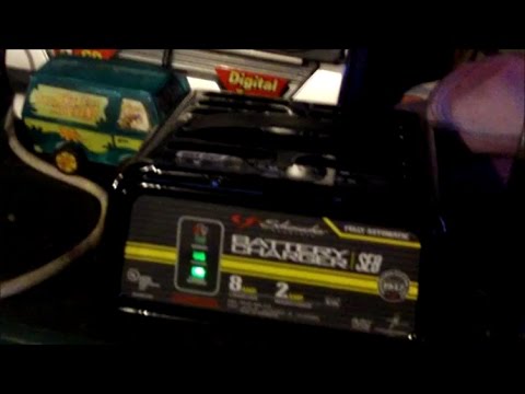 SE8  8 Amp Schumacher battery charger new to bleach belated xmas gift from my mom