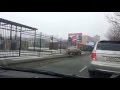 VL.ru - Водитель такси объехал пробку на Бородинской по тротуару встречки 