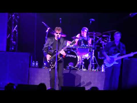 George Thorogood - Rock Party -  Bergen PAC Center, Englewood , N.J. 8/7/2013