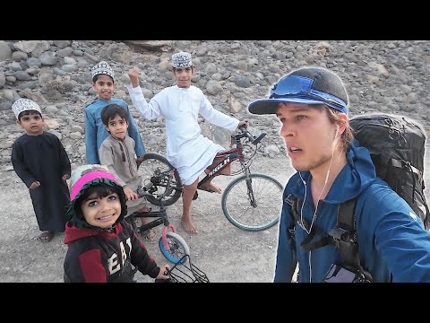 Walking across Oman with no plan 🇴🇲