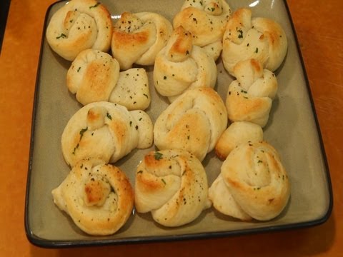 Lazy Man's Garlic Knots