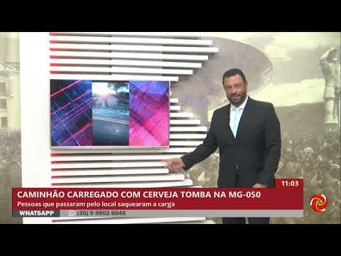 Caminhão carregado com cerveja tomba em São Sebastião do Paraíso