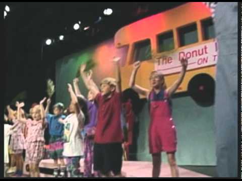 Shout Hosanna from the 'On Tour' DVD on Donutman.com - Rob Evans is The Donut Man