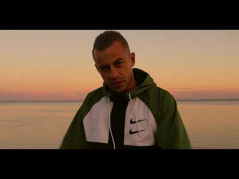 METROPOLÄ- BITTE GIRL LASS SEIN (PROD. BY RAYMATIC )