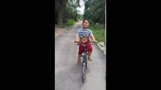 Download lagu Acah acah culik budak nak masak asam pedas mp3 Download lagu Acah acah culik budak nak masak asam pedas mp3