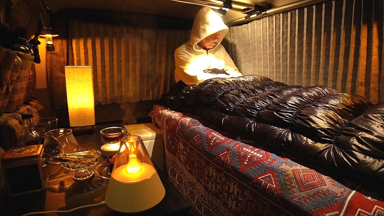 ステルス車中泊旅｜家より居心地の良いハイエースで1人孤独にくつろぐ｜誰もいないはずの山奥の駐車場...謎の2台の車｜ASMR